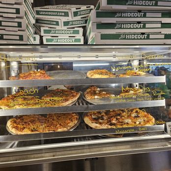 Leo's Hideout - Pizza options - Pizza Near Me - San Antonio, Texas