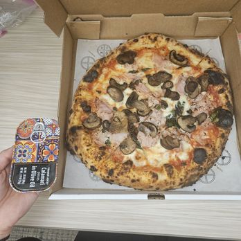 Simò Pizza - Hudson Yards - Pizza Near Me - New York, New York Simò Pizza - Hudson Yards - Pizza Near Me - New York, New York