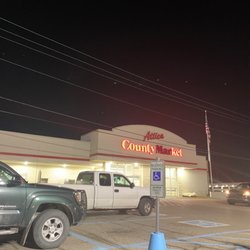 County Market - Front