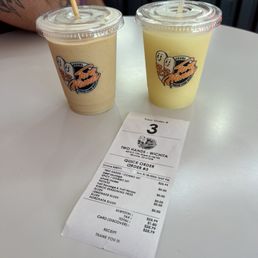 Horchata and Lemonade smoothies - horchata is super cinnamon-y and the lemonade will make your lips pucker!! Horchata and Lemonade smoothies - horchata is super cinnamon-y and the lemonade will make your lips pucker!!