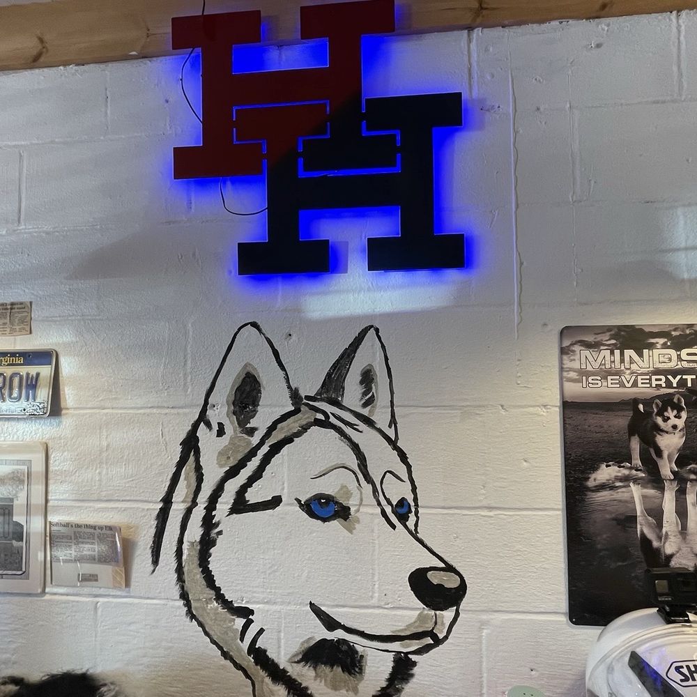 The Husky Den - Inside - Hot Dogs Near Me - Elkview, West Virginia The Husky Den - Inside - Hot Dogs Near Me - Elkview, West Virginia