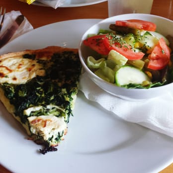 Le Cafe De Paris - Goat Cheese & Spinach Quiche w/ Salad - Coffee & Tea Near Me - Orlando, Florida