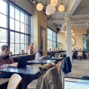 Bond Collective Greenpoint - Big windows. - Shared Office Spaces Near Me - Brooklyn, New York