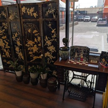 J Korean Restaurant - Entryway. - Korean Near Me - Los Angeles, California