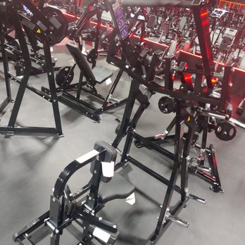 The 307 Pit - Don't be intimidated! Coach will help you and it is intuitive once you try out the equipment - Gyms Near Me - Thermopolis, Wyoming