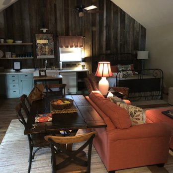 Hymnsinger House - Bed & Breakfast Near Me - Waco, Texas