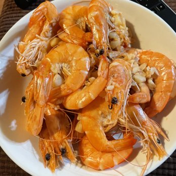 The Boiling Crab - Boiled shrimp, naked but with added garlic only. - Cajun/Creole Near Me - Dallas, Texas