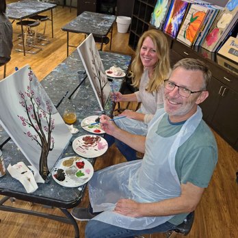 Pinot's Palette - Paint & Sip Near Me - Brick Township, New Jersey