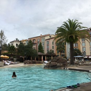 Splendido - View of Pool Area - American Near Me - Orlando, Florida Splendido - View of Pool Area - American Near Me - Orlando, Florida