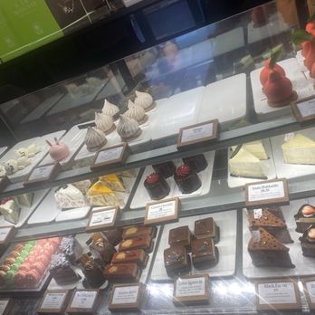 A La Mousse - Desert options for the day - Desserts Near Me - Philadelphia, Pennsylvania A La Mousse - Desert options for the day - Desserts Near Me - Philadelphia, Pennsylvania