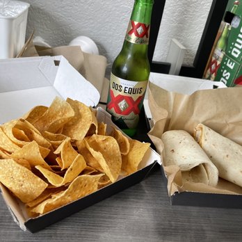 Buffalo Wild Wings - Crappy food - American Near Me - Des Moines, Iowa