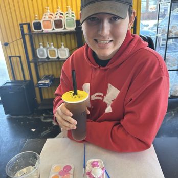 Micha Boba Tea Bar - tea - Juice Bars & Smoothies Near Me - Stanton, California