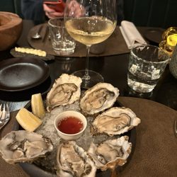 FiskeBar - French oysters, fine de Claire