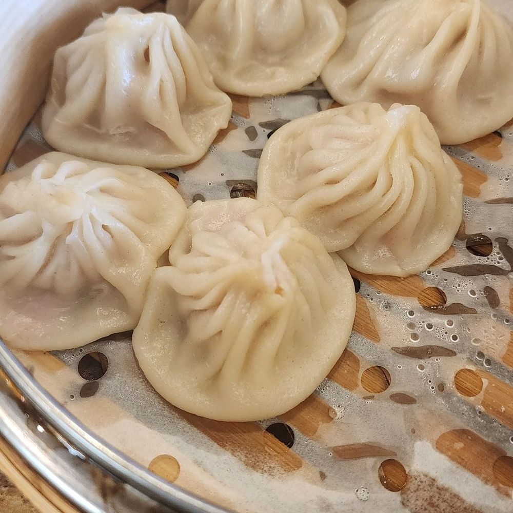 All Seasons Diner - 8 dumplings per order - Taiwanese Near Me - Las Vegas, Nevada All Seasons Diner - 8 dumplings per order - Taiwanese Near Me - Las Vegas, Nevada