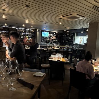 Harvest - Inside - Wine Bars Near Me - New Haven, Connecticut