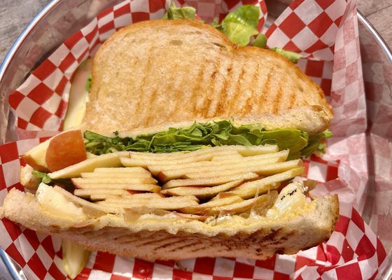 The Farmhand by null