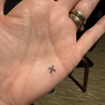 Omni Magic Entertainment - He transferred am X into my hand from by friend's hand... our hands did not touch once! Scout's honor. - Magicians Near Me Omni Magic Entertainment - He transferred am X into my hand from by friend's hand... our hands did not touch once! Scout's honor. - Magicians Near Me