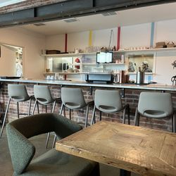 Brick Bistro Hampden - Bar seating