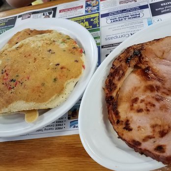 Grumpy's Restaurant - Short Stack w/ Ham - Breakfast & Brunch Near Me - Orange Park, Florida