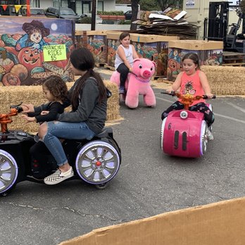 Pasadena Pumpkin Patch - 2019 new "pony ride" - Pumpkin Patches Near Me - Pasadena, California