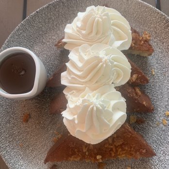 Basalt - Macadamia nut crusted French toast - New American Near Me - Honolulu, Hawaii