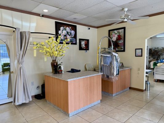 Best Tailor & Alterations