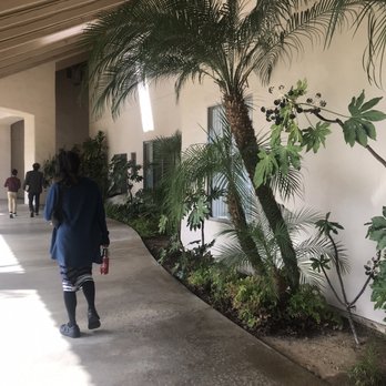 Fallbrook Seventh-day Adventist Church - Beautiful entryway - Churches Near Me - Fallbrook, California