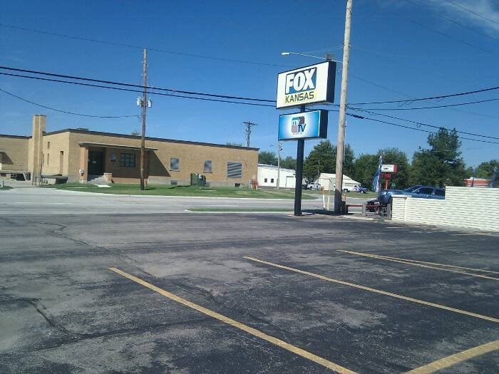 FOX KANSAS Updated June 2024 316 N West St, Wichita, Kansas