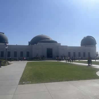 Griffith Observatory - The front lawn view - Observatories Near Me - Los Angeles, California Griffith Observatory - The front lawn view - Observatories Near Me - Los Angeles, California