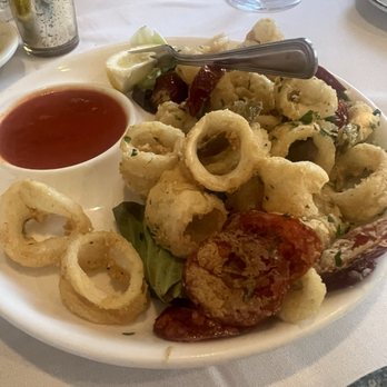 Verona Restaurant - Fried calamari with hot peppers - Italian Near Me - Randolph, New Jersey Verona Restaurant - Fried calamari with hot peppers - Italian Near Me - Randolph, New Jersey