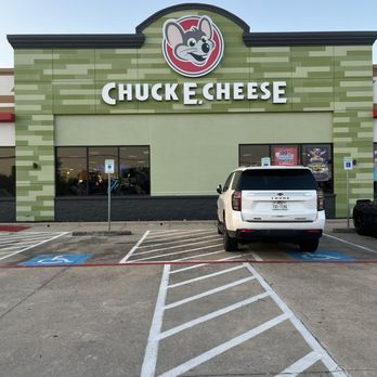 Chuck E. Cheese - Pizza Near Me - Pasadena, Texas
