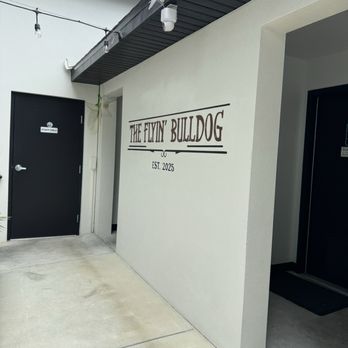 The Flyin’ Bulldog - Burgers Near Me - Dunedin, Florida