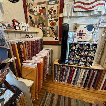 Carriage Country Quilts - Themed fabric area - Fabric Stores Near Me - Des Moines, Washington Carriage Country Quilts - Themed fabric area - Fabric Stores Near Me - Des Moines, Washington