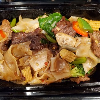 Panvimarn Thai Cuisine - Jungle Noodles with Beef - Thai Near Me - Long Beach, California Panvimarn Thai Cuisine - Jungle Noodles with Beef - Thai Near Me - Long Beach, California