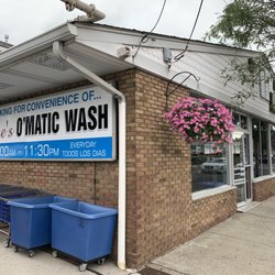 Diane's O'matic Wash of Dunellen - Open everyday 5:30 a.m. until 11:30 p.m.
Last wash at 9:15 please.