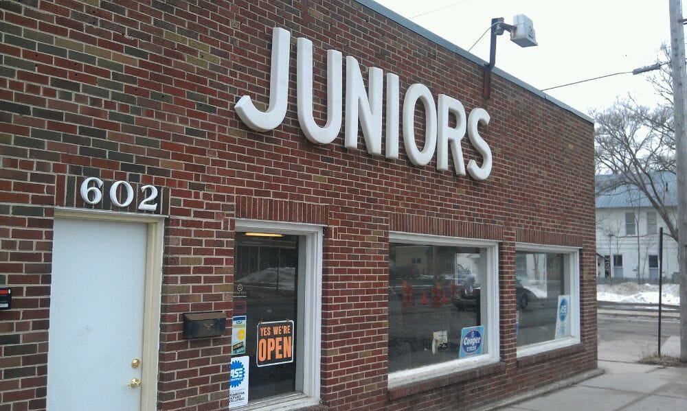 JUNIORS DISCOUNT TIRE Updated April 2024 21 Reviews 602 E 8th St