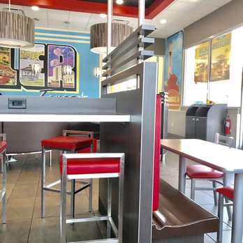 Carl's Jr - Fast Food Near Me - Tyler, Texas