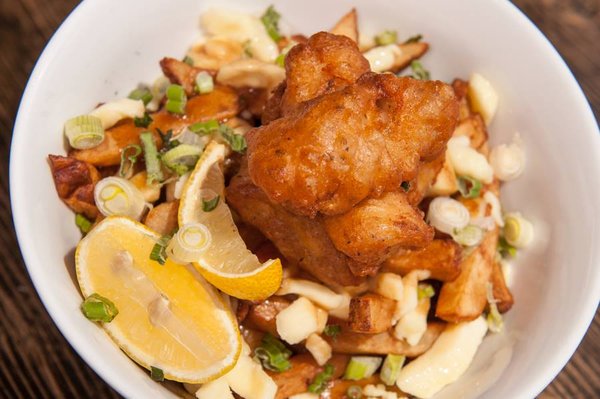 L'Gros Luxe Vieux-Longueuil by null