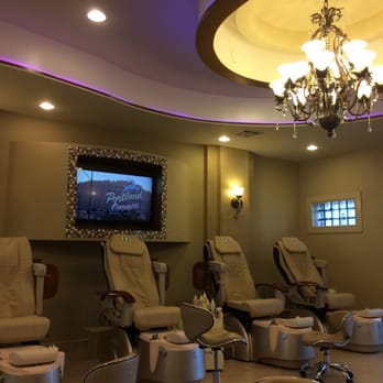 Posh Nails & Spa - Nail Salons Near Me - Tulsa, Oklahoma