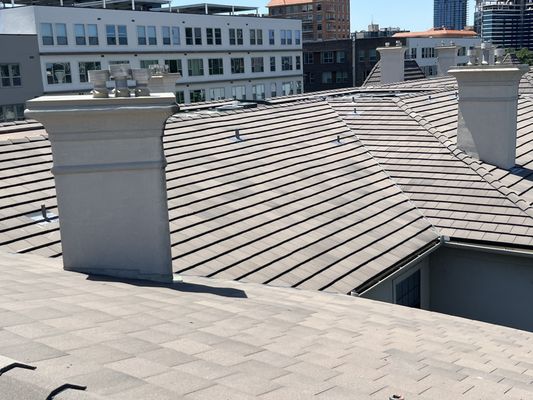 Redbird Roofing Logo