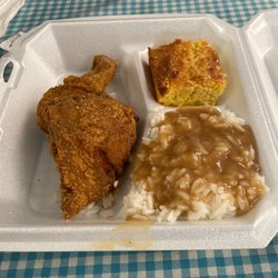 Tasty Sweet Creations - Chicken, rice, and gravy and cornbread