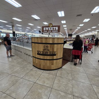 Buc-ee’s - Gas Stations Near Me - Sevierville, Tennessee