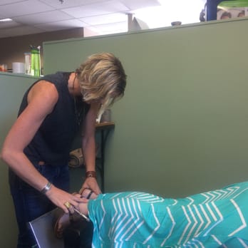 Long Chiropractic Center - Dr Becky hard at work - Chiropractors Near Me - Seattle, Washington
