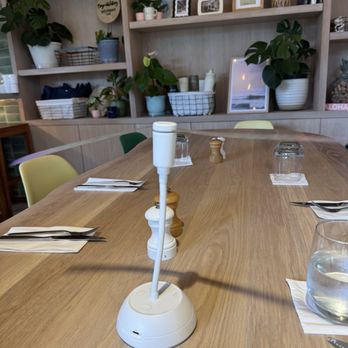 Westman Cafe - Fly Swatter - Cafes Near Me - Urban Honolulu, Hawaii