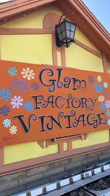 Glam Factory Vintage by null