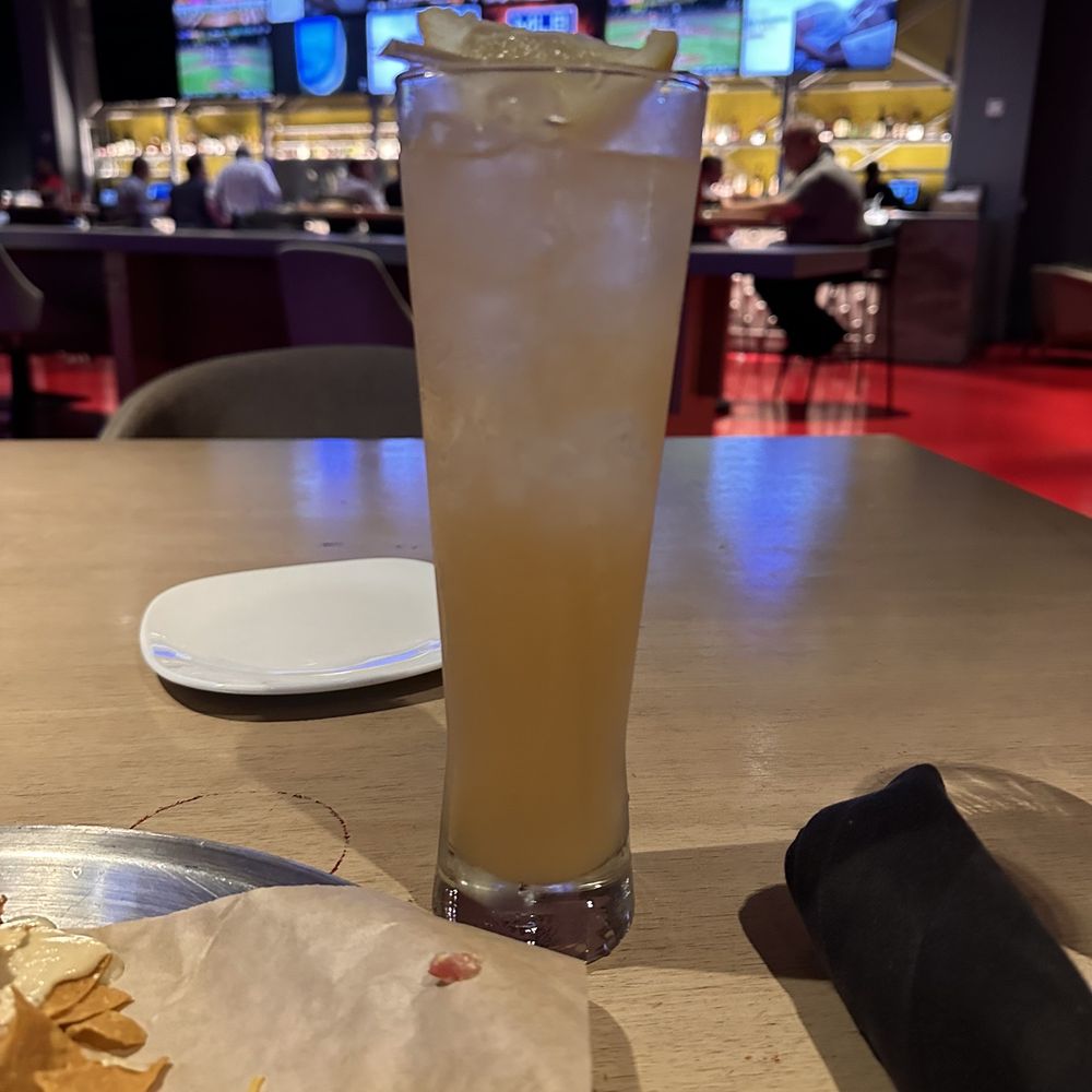Top Draft - White claw Arnold palmer - Sports Bars Near Me - Atlanta, Georgia Top Draft - White claw Arnold palmer - Sports Bars Near Me - Atlanta, Georgia