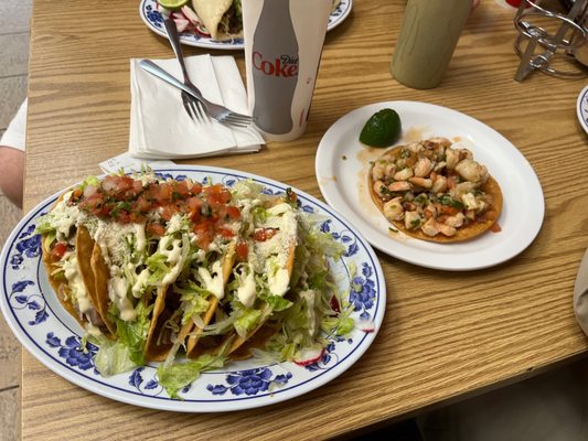 Luis's Taqueria by null