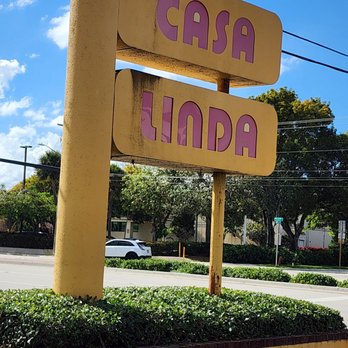 Casa Linda Plaza - Shopping Centers Near Me - Tamarac, Florida Casa Linda Plaza - Shopping Centers Near Me - Tamarac, Florida