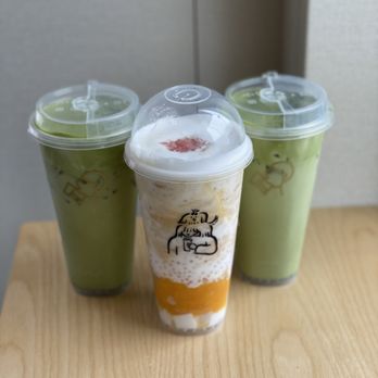 Heytea - sides: matcha jasmine lattes, middle: mango grapefruit boom - Bubble Tea Near Me - Daly City, California Heytea - sides: matcha jasmine lattes, middle: mango grapefruit boom - Bubble Tea Near Me - Daly City, California