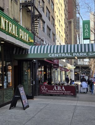 Central Park Tavern by null